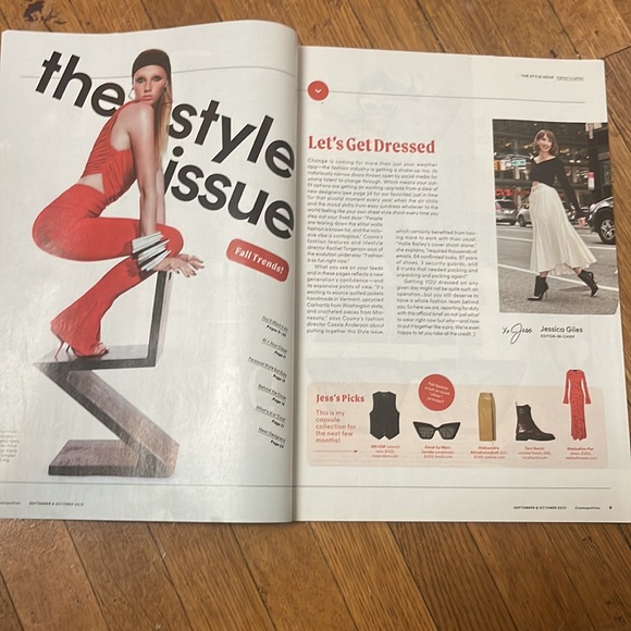 Cosmopolitan Magazine September & October 2023 Halle Bailey - Picture 5 of 15